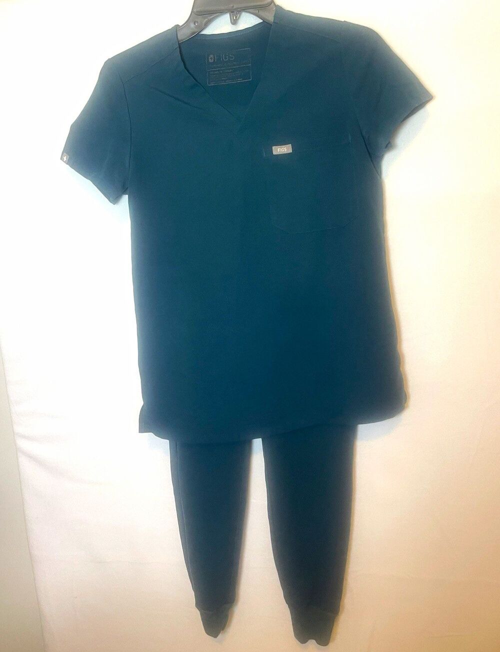 FIGS Women’s Solid Blue Scrub Set Top & Jogger Pants Size 2XS